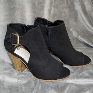 Open-Toe Heeled Booties
